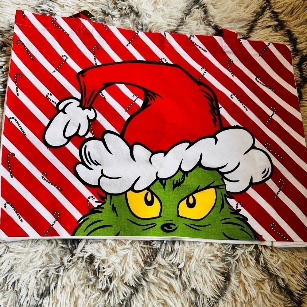 Primark Christmas The Grinch shopping tote